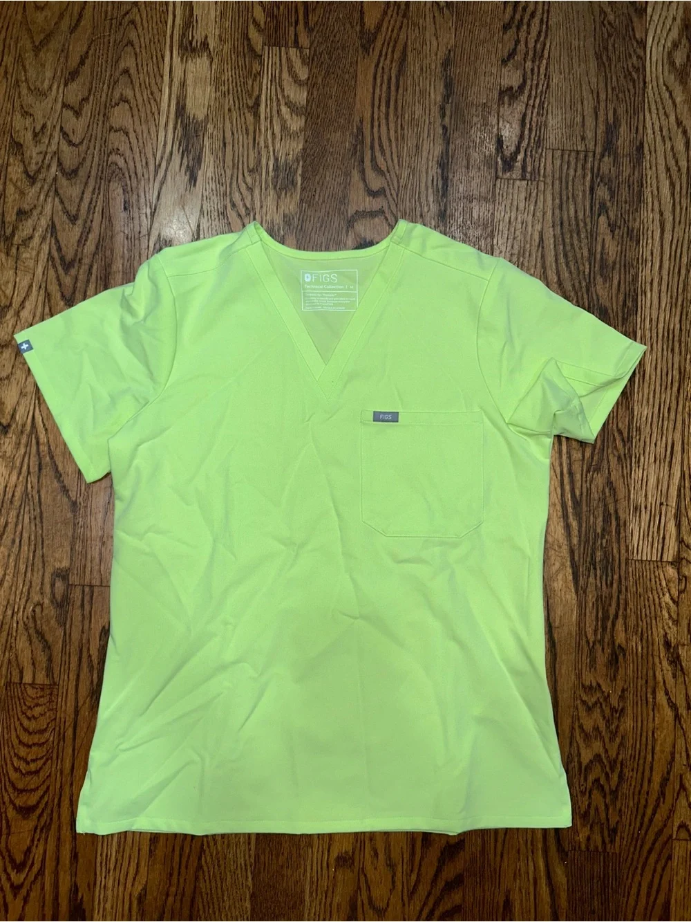 FIGS Lime Green Scrub Set Top M Pants M/P NWT/NWOT V-Neck Scrub Top & Drawstring
